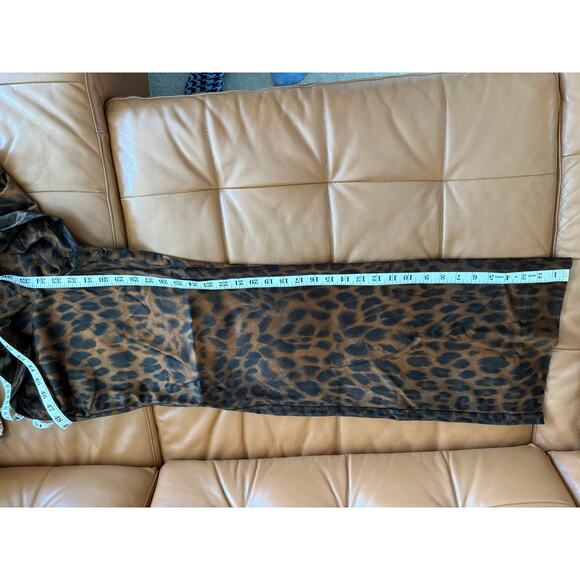 NWOT/NWT Leopard tank (L) and pant (M) set by Cabi - Picture 9 of 9